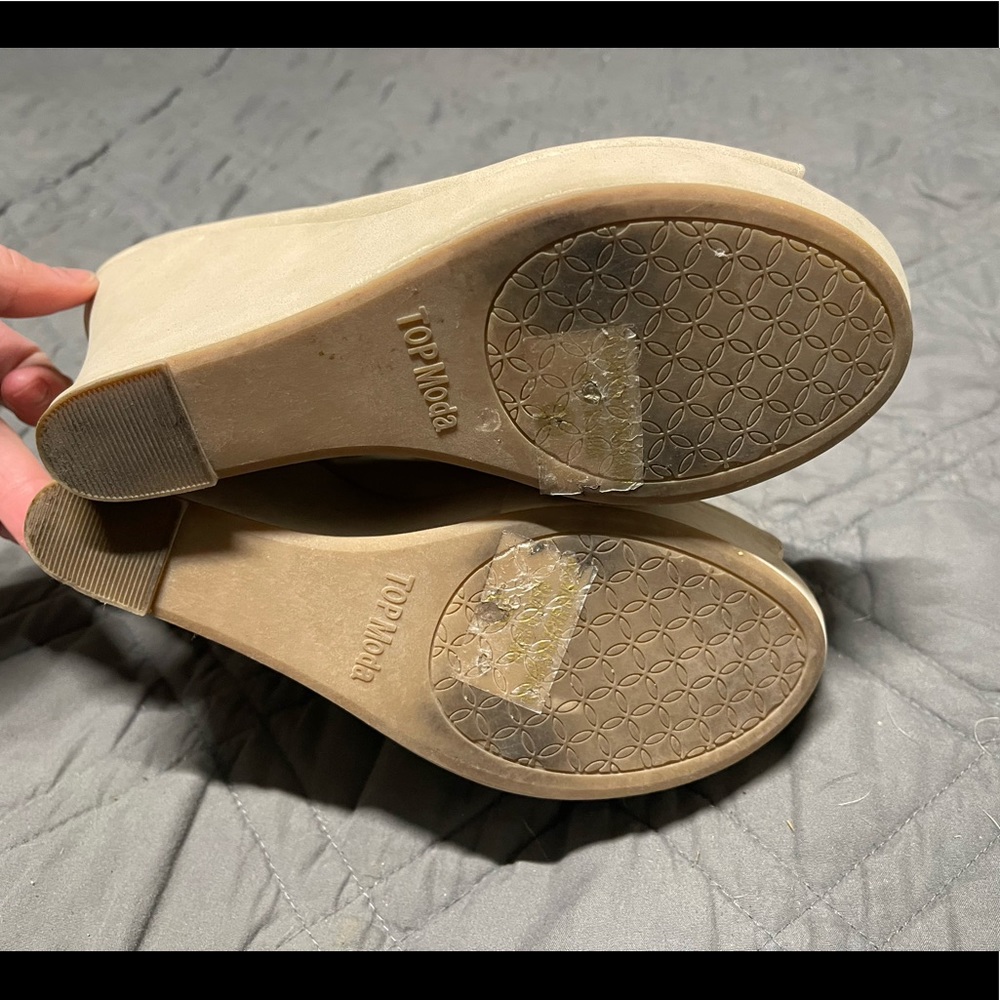 Wedges - Picture 5 of 6